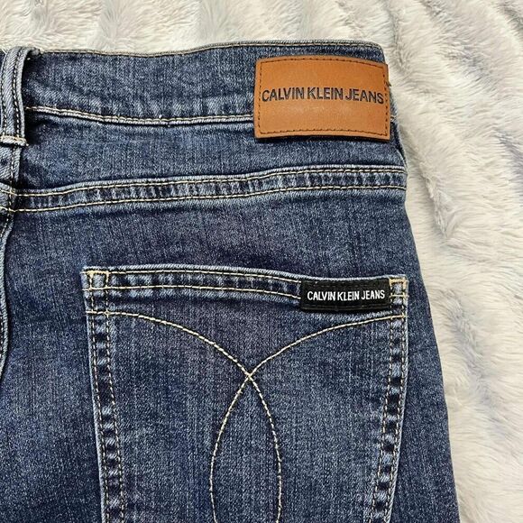Calvin Klein Cut Off Blue Jean Shorts Women’s Size 10 Festival Distressed - Picture 8 of 11